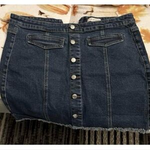 Guess Women's Navy Button-Up Pencil Skirt